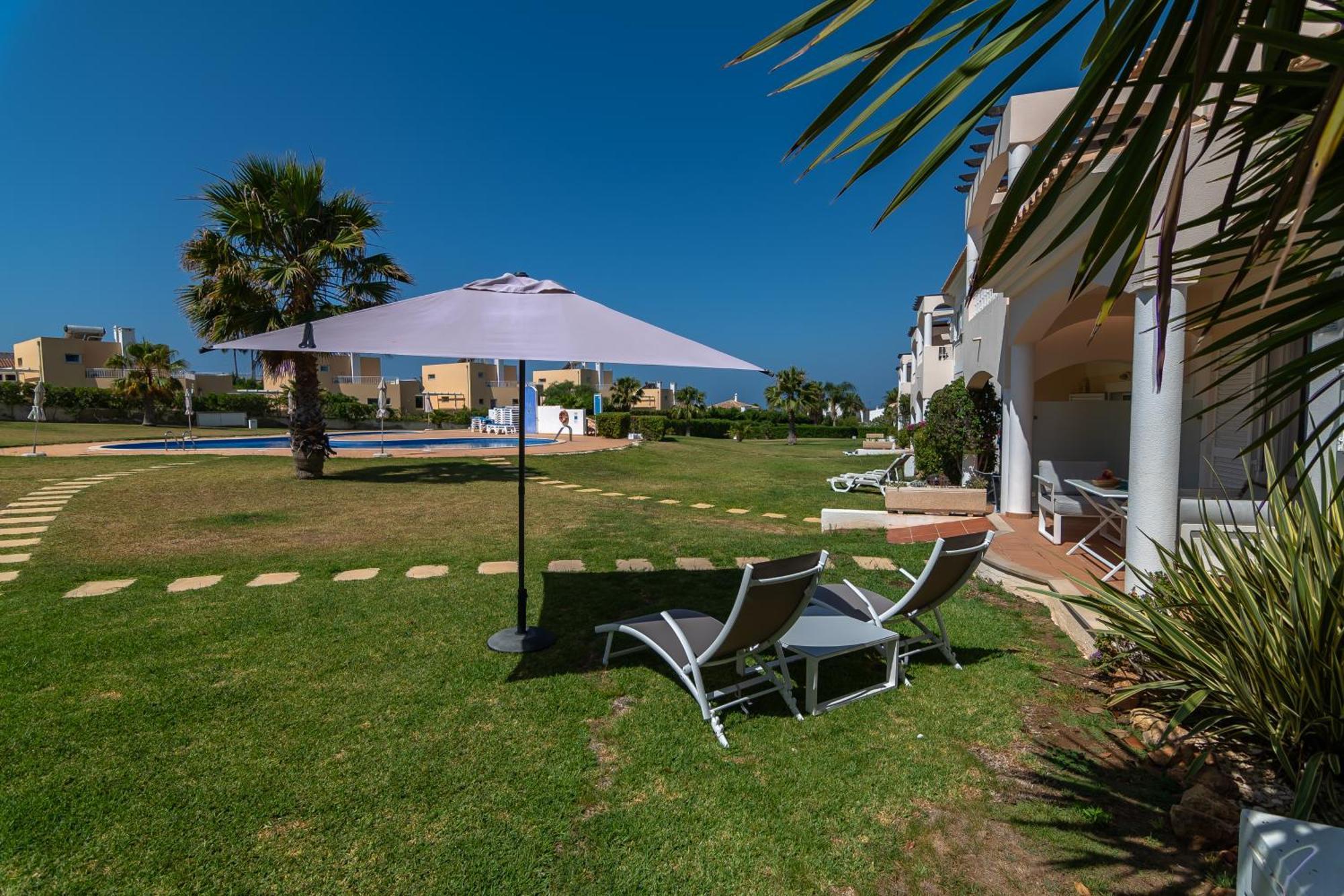 Villa Baia Village 7 *